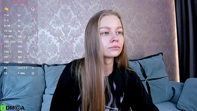 Snapshot of Polumna_cute chatting on October 2025 01:20:02 PM Polumna cute online show from October 2025 01:20:02 PM