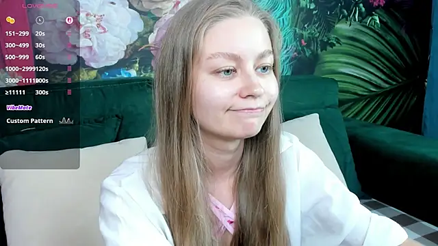 Snapshot of Polumna_cute chatting on May 2026 09:57:01 AM Polumna cute online show from May 2026 09:57:01 AM