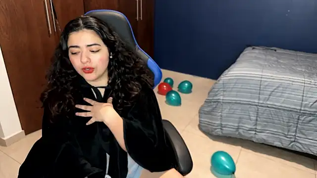 Ales Kitten online show from February 2025 07:42:01 PM