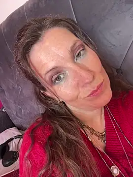 Lwhite1 online show from April 2026 03:39:01 PM