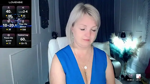 Snapshot of Juarnea chatting on May 2026 02:06:02 AM Juarnea online show from May 2026 02:06:02 AM