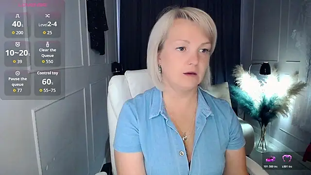 Snapshot of Juarnea chatting on June 2026 10:21:02 AM Juarnea online show from June 2026 10:21:02 AM