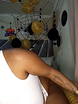 CocoBootyyy online show from October 2025 11:43:01 PM