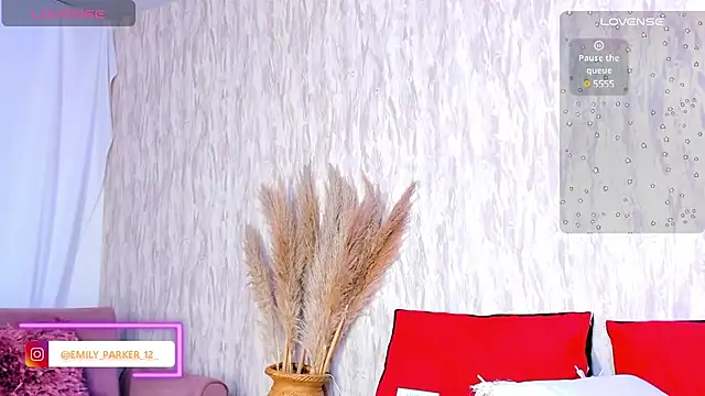 emily parkerr online show from February 2025 06:32:02 PM