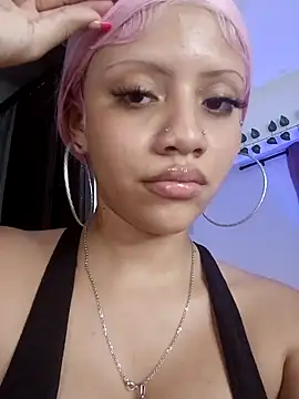 Charlotee  online show from December 2024 05:20:01 AM