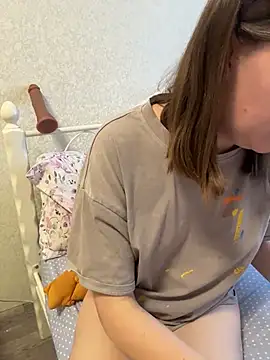 BeatriceTender online show from March 2026 01:06:01 PM