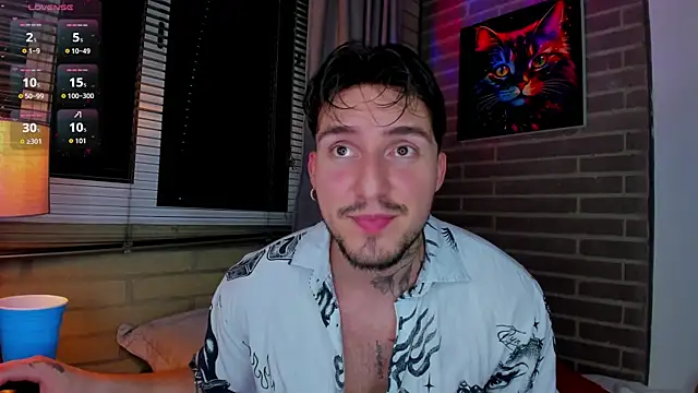 Snapshot of liam_oficial02 chatting on July 2026 03:20:01 AM liam oficial02 online show from July 2026 03:20:01 AM