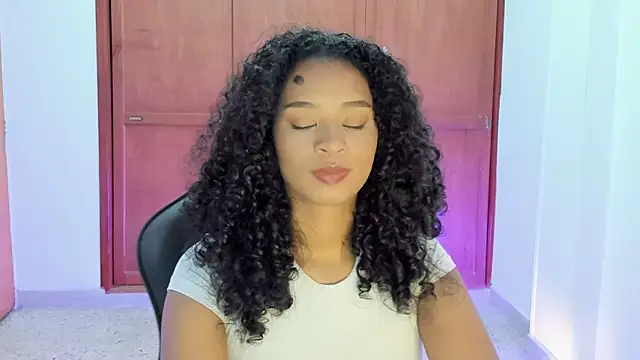 avellanatammy online show from January 2025 10:06:01 PM