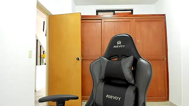 avellanatammy online show from February 2025 12:49:02 PM