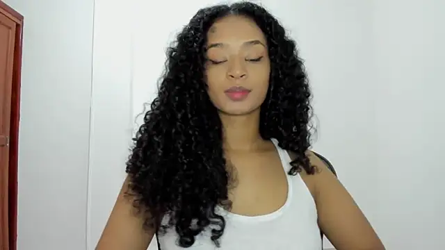 avellanatammy online show from October 2025 07:36:01 PM