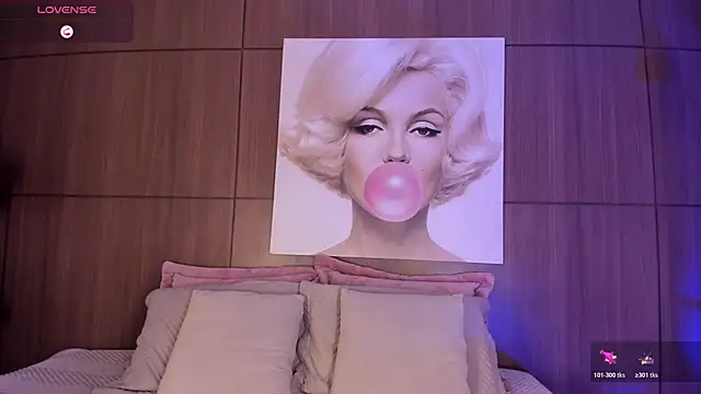 Snapshot of AgattaDuque chatting on November 2025 10:41:02 PM AgattaDuque online show from November 2025 10:41:02 PM