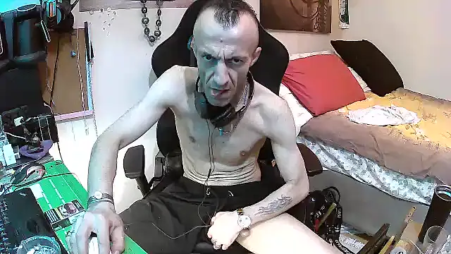 Aktorihann online show from June 2026 04:18:02 PM