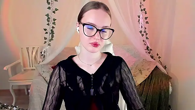 MishkaMe online show from September 2025 03:56:01 PM