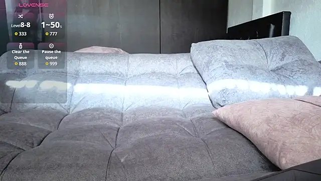 AnyElish online show from November 2025 08:31:01 PM