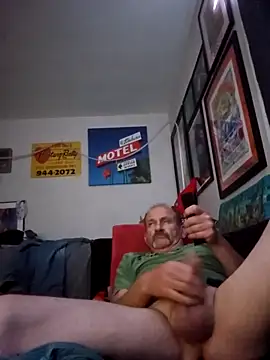 Snapshot of den-rock4u chatting on March 2025 01:51:01 PM den-rock4u online show from March 2025 01:51:01 PM