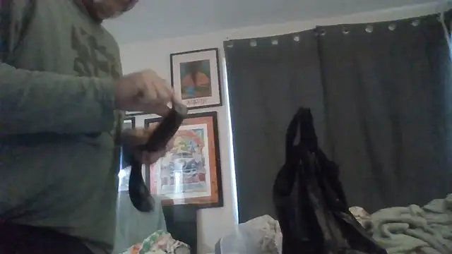 Snapshot of den-rock4u chatting on September 2025 06:20:01 PM den-rock4u online show from September 2025 06:20:01 PM