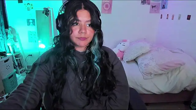 StephaniFox online show from January 2025 01:18:01 AM