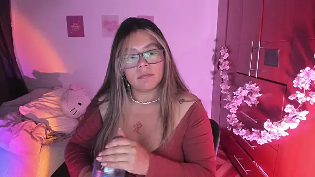 StephaniFox online show from September 2025 03:00:02 AM