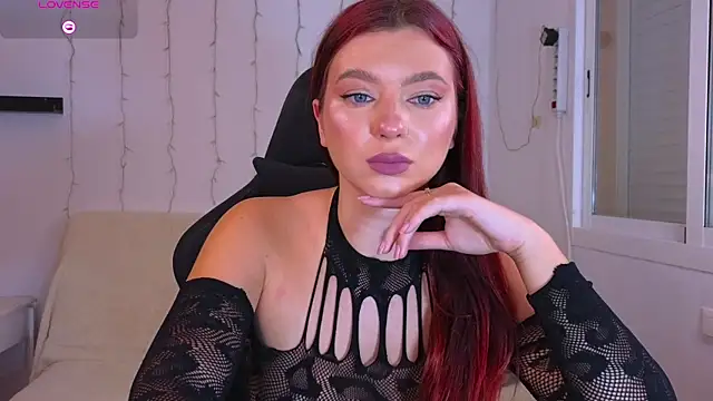 Karinchik  online show from December 2024 11:01:02 PM