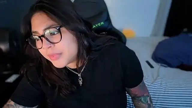 miacanela xo online show from April 2026 01:41:02 AM