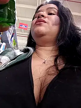 Julieta-tits online show from January 2025 08:36:02 PM