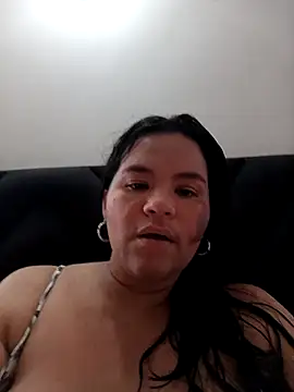 Snapshot of Julieta-tits chatting on June 2026 10:25:02 PM Julieta-tits online show from June 2026 10:25:02 PM