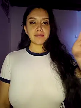 Snapshot of lombarlana-89 chatting on April 2026 02:33:01 PM lombarlana-89 online show from April 2026 02:33:01 PM