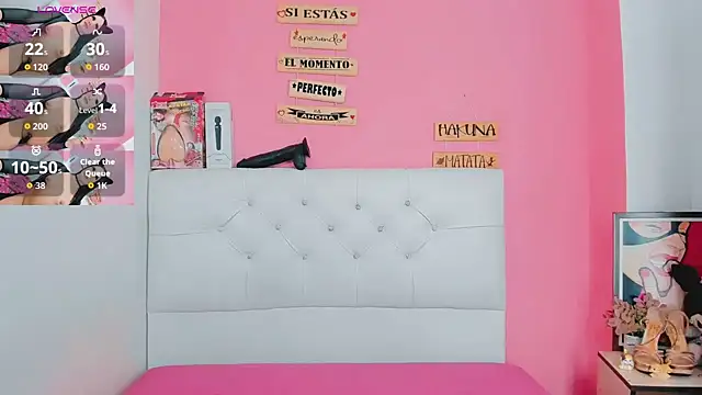 Snapshot of valentina_princess_ chatting on April 2026 04:54:02 AM valentina princess online show from April 2026 04:54:02 AM