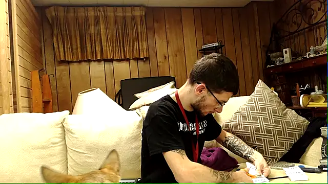 hungkubenski online show from November 2025 01:08:01 AM