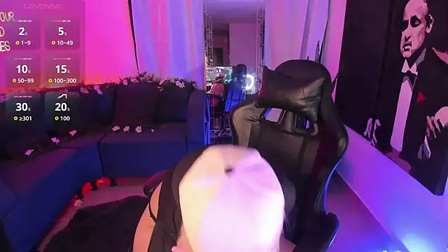 Snapshot of VictoriaRosse_ chatting on July 2026 04:48:02 AM VictoriaRosse online show from July 2026 04:48:02 AM