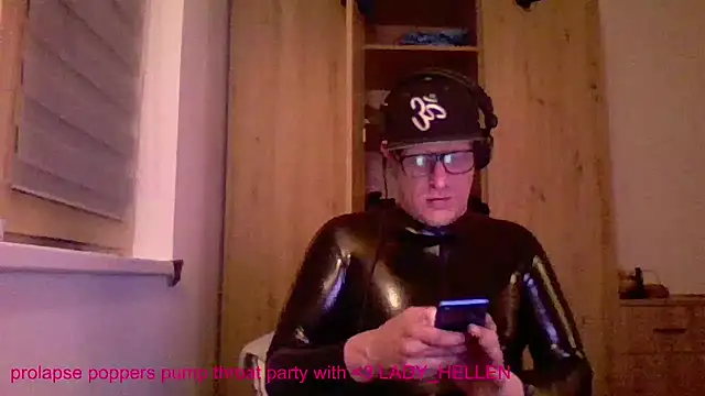 Bigthroaterboy online show from January 2025 10:44:01 PM