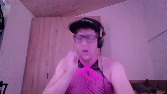 Bigthroaterboy online show from October 2025 10:02:01 AM