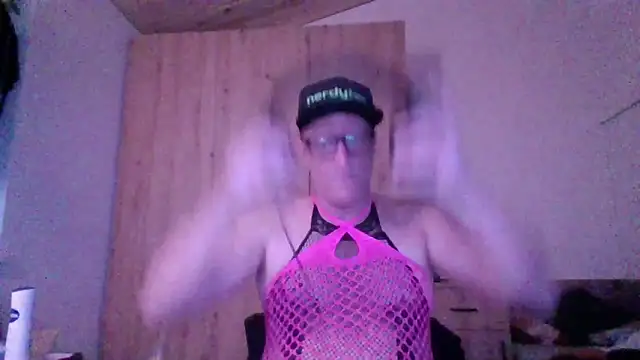 Bigthroaterboy online show from October 2025 01:43:02 PM