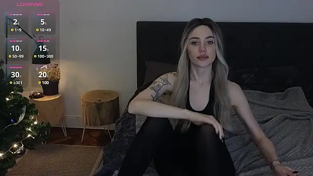 Sara Tranquil online show from December 2024 10:25:02 PM