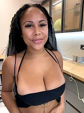 HaileyDiana online show from November 2025 09:31:02 AM