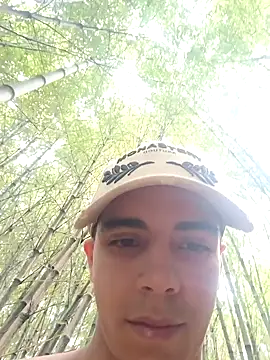 Restrepo300 online show from November 2025 06:00:02 PM