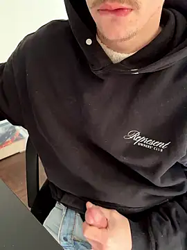 KendrickJiz online show from September 2025 11:48:01 AM