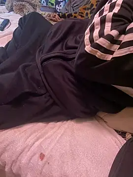 Snapshot of WilldoPita chatting on December 2024 08:54:01 PM WilldoPita online show from December 2024 08:54:01 PM