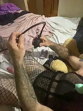 Snapshot of WilldoPita chatting on February 2025 09:27:02 PM WilldoPita online show from February 2025 09:27:02 PM