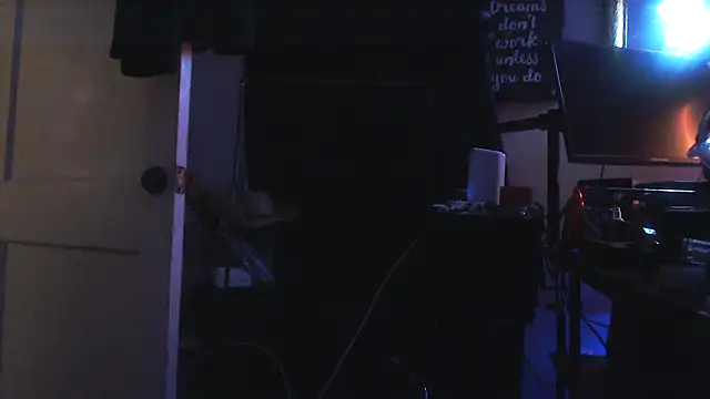 trash4cash online show from January 2025 12:34:02 AM