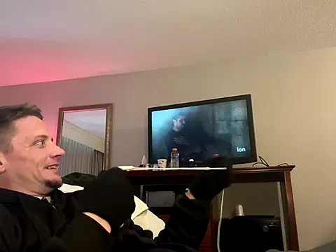 trash4cash online show from December 2025 07:43:01 PM