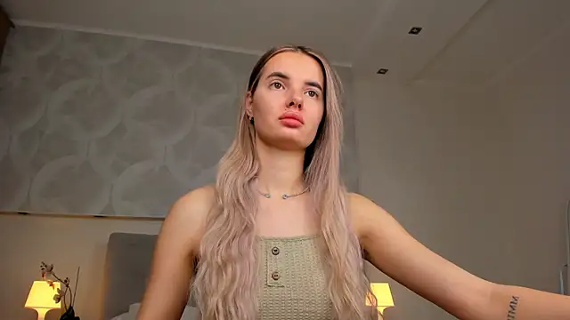 Snapshot of Erika_Carpenter chatting on November 2025 11:38:02 PM Erika Carpenter online show from November 2025 11:38:02 PM