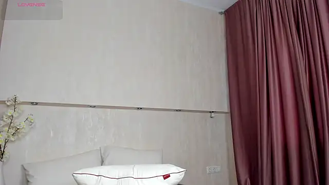 Snapshot of Erika_Carpenter chatting on May 2026 12:07:01 AM Erika Carpenter online show from May 2026 12:07:01 AM