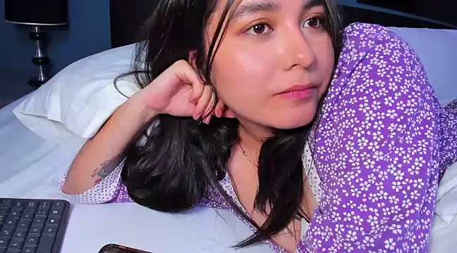 Liana Bernocchi online show from February 2025 01:50:02 AM