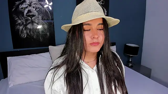 Liana Bernocchi online show from March 2025 11:31:02 PM