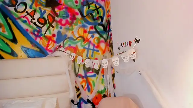 Liana Bernocchi online show from October 2025 10:53:02 PM