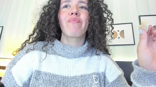 Valeria  soler online show from January 2025 07:00:02 PM