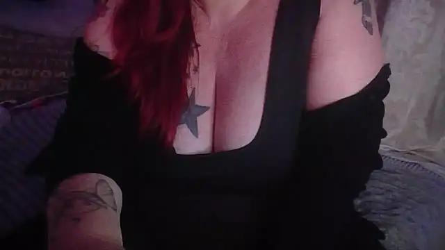 Snapshot of LynnLa chatting on November 2025 07:36:01 PM LynnLa online show from November 2025 07:36:01 PM