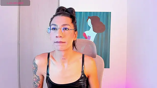 sofiaa grey  online show from February 2026 02:17:02 PM