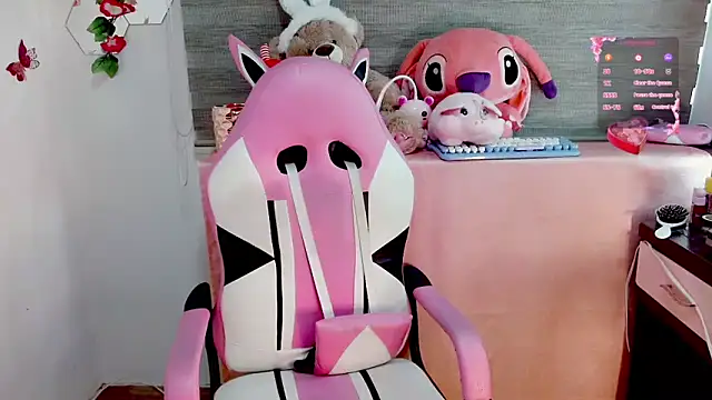 amaranta1411- online show from December 2025 06:59:01 PM